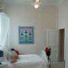 Web DSC05920_DSBedroom.jpg (37134 bytes)